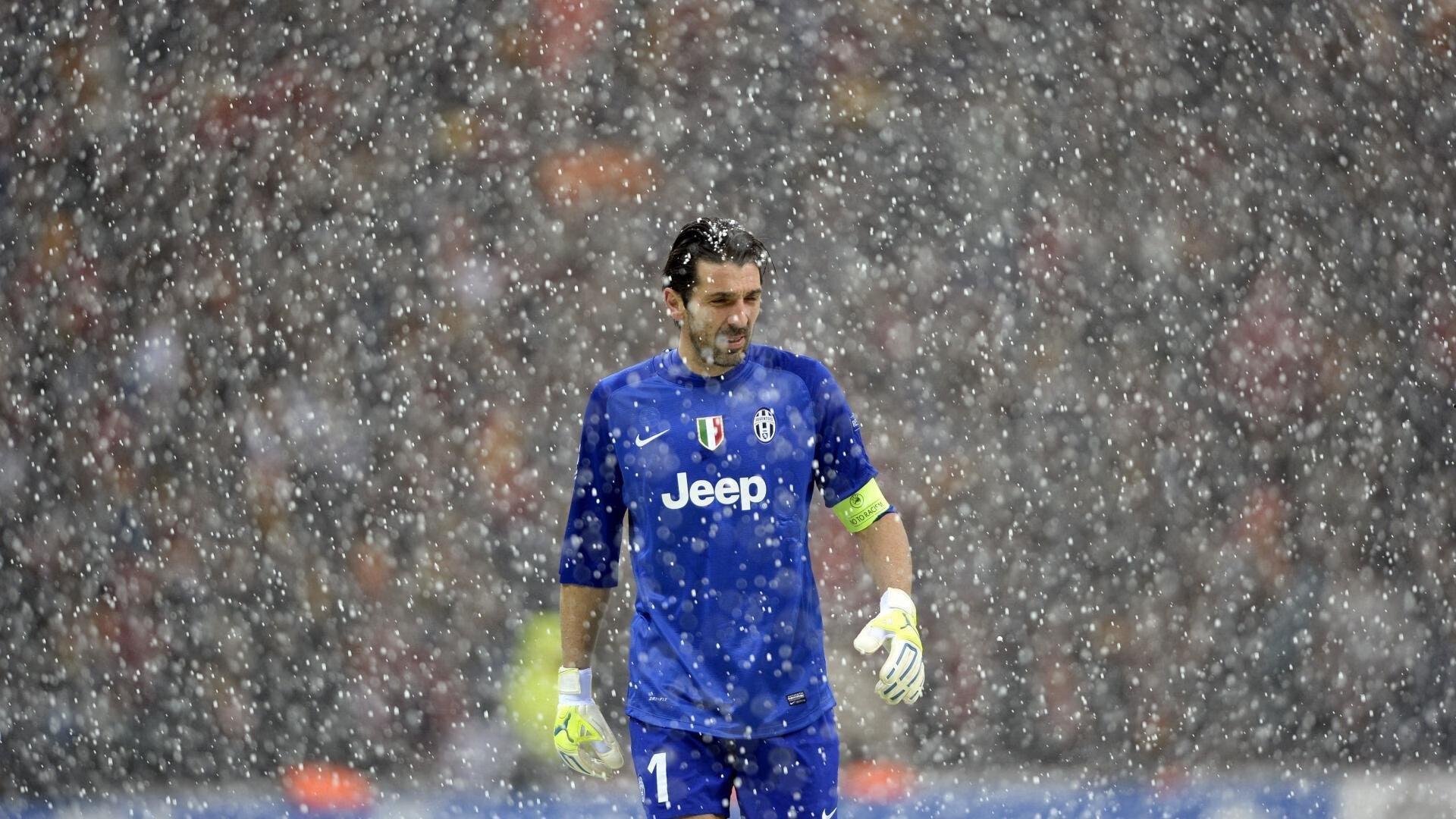 独家，卢卡转会森林悬而未决，要求48小时思考期，诺丁汉全力冲